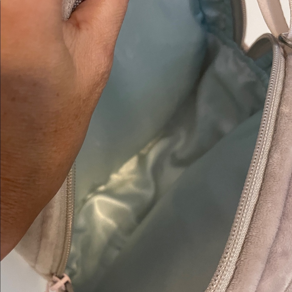 Pusheen Gray Crossbody Bag - Picture 4 of 4